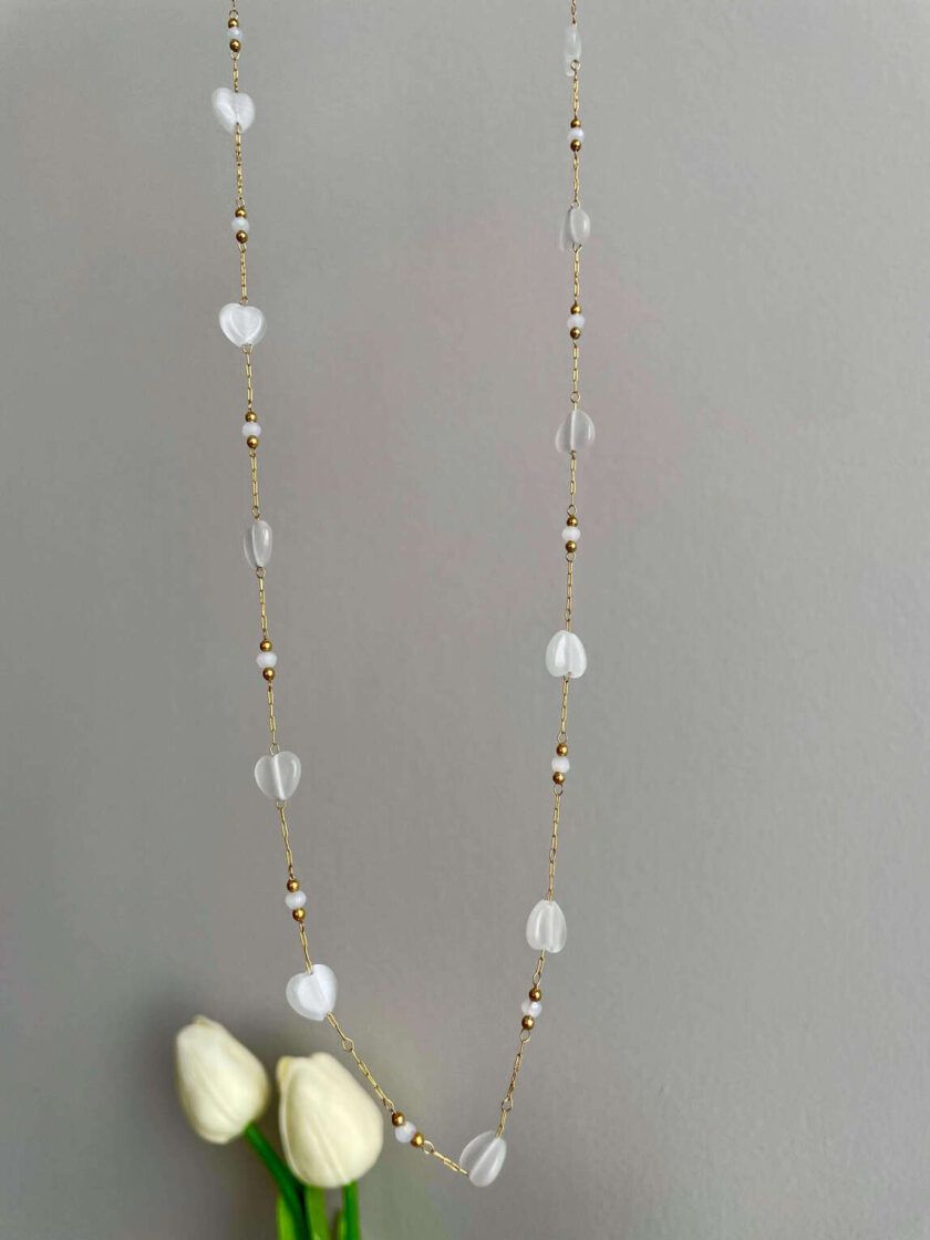 dove belly chain waist chain αλυσίδα μέσης επίχρυσο ατσάλι ροζάριο με λευκές καρδούλες απο γυαλί & χάντρες boho style γυναικεία κοσμήματα