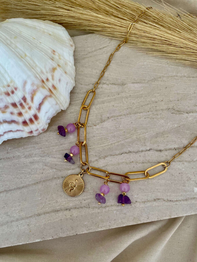 medusa χρυσό κολιέ από ατσάλι με αμέθυστο αλυσίδα και φλουρί με ανάγλυφο φίδι boho style summer style necklace